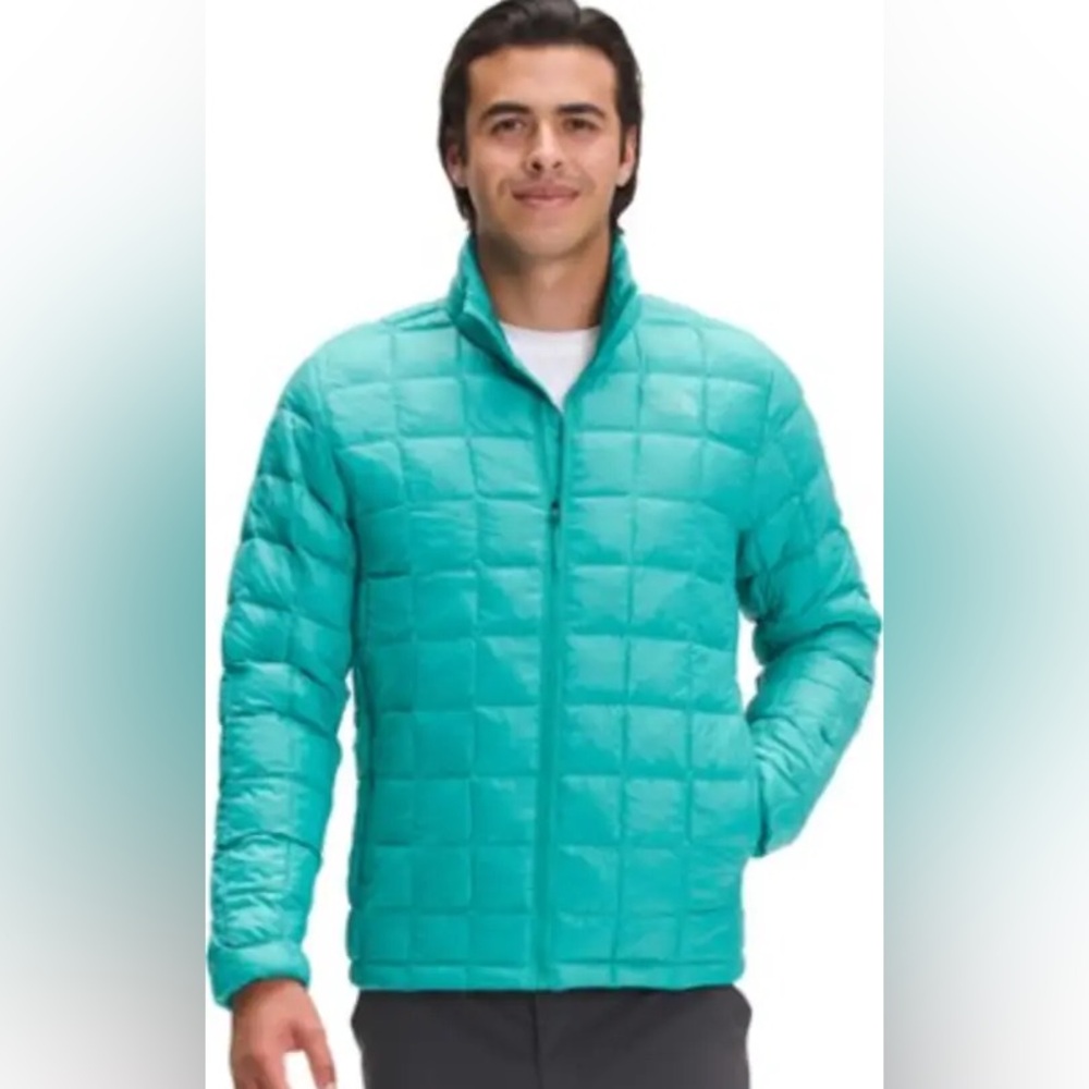 The north face thermoball porcelain green colored jacket men’s new with tag